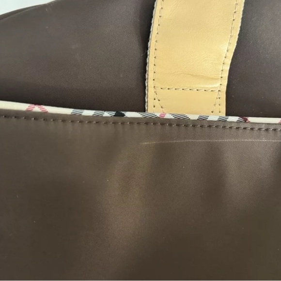 Burberry weekender/hand bag - Picture 2 of 7